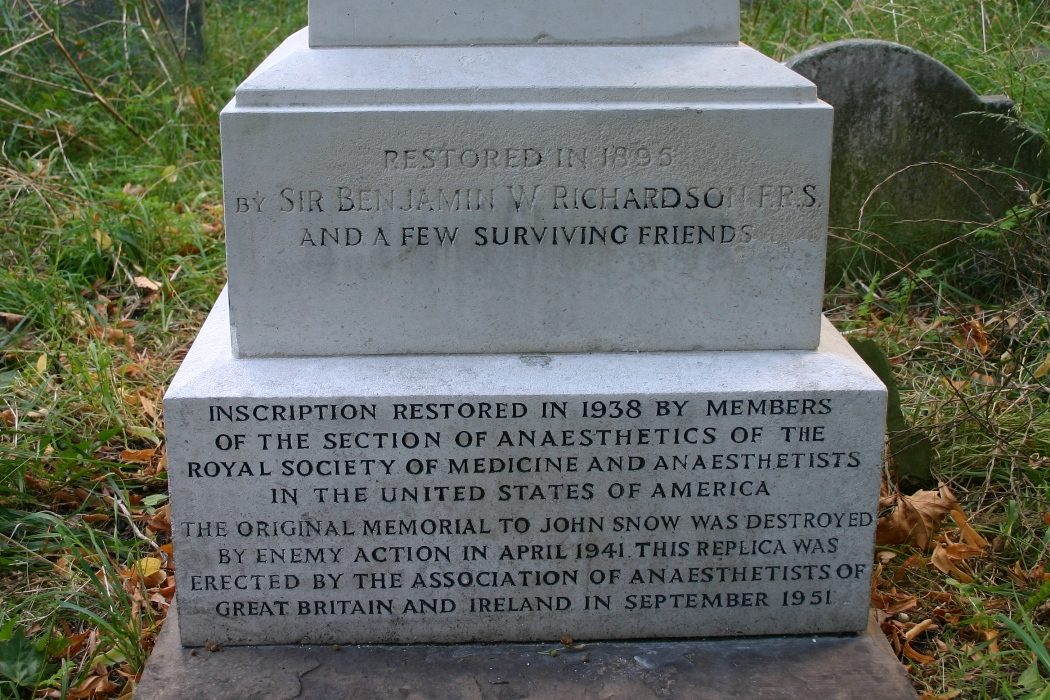 John Snow's tomb, Brompton Cemetery, London - 05.JPG